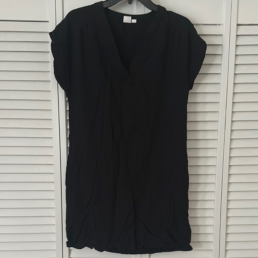 GAP Black V-Neck Dress